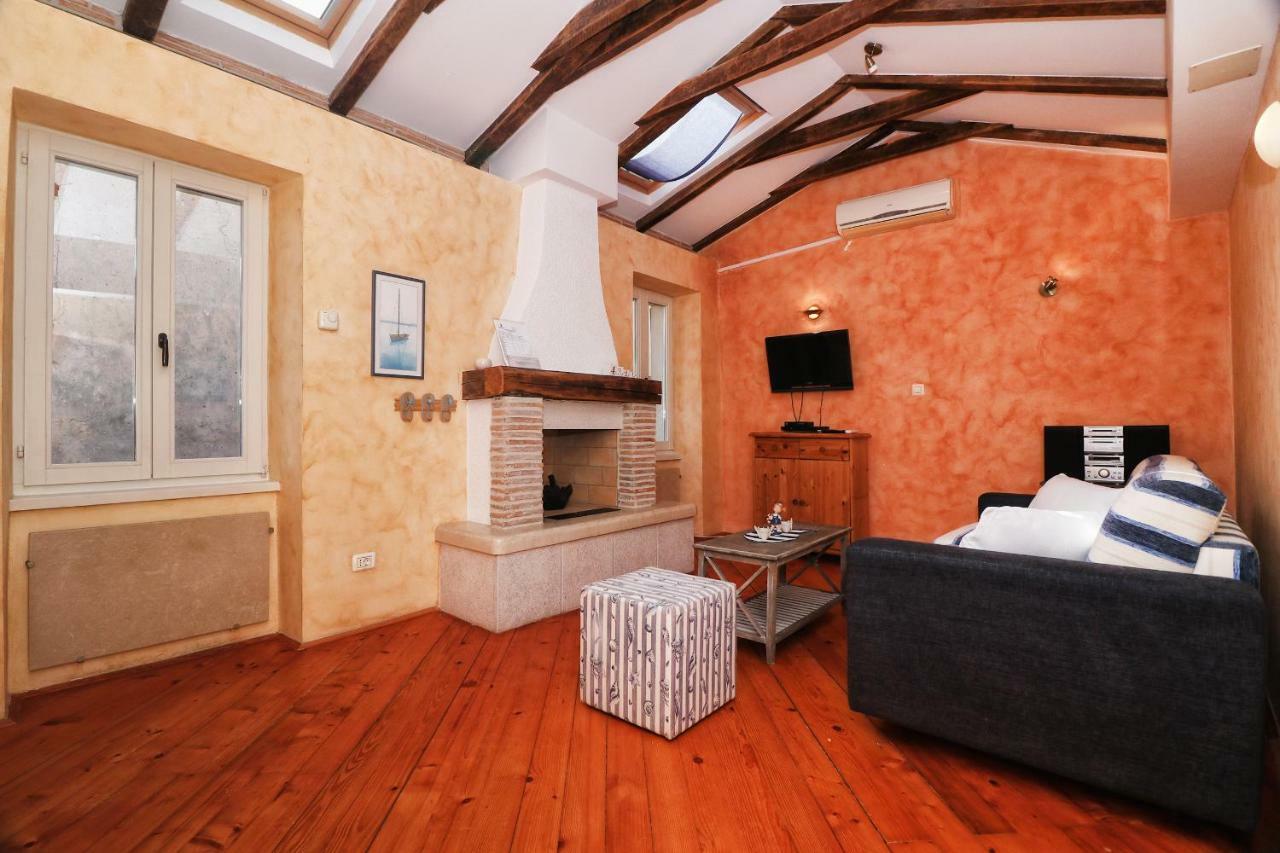 Superb Townhouse Villa Montalbano Rovinj Exterior photo