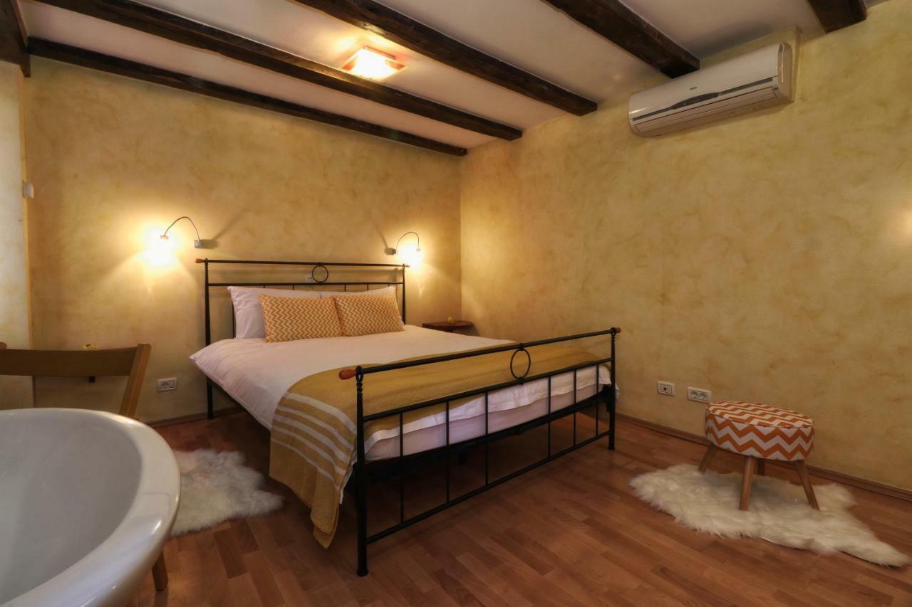 Superb Townhouse Villa Montalbano Rovinj Exterior photo