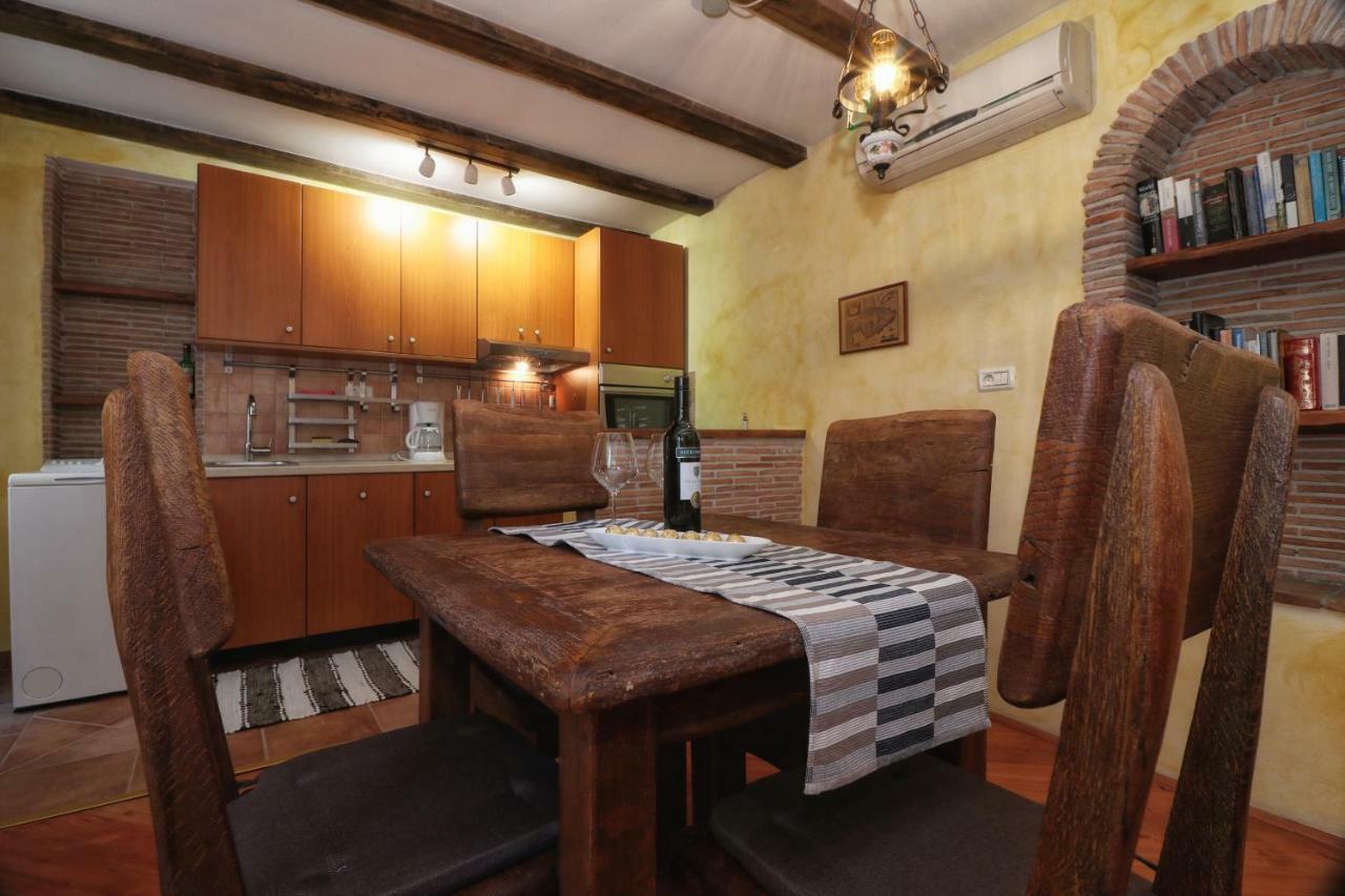 Superb Townhouse Villa Montalbano Rovinj Exterior photo